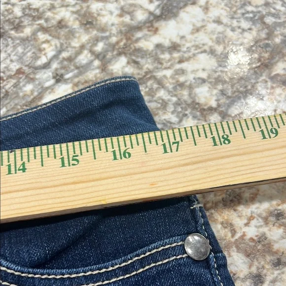 Wrangler Women's Indigo Straight Leg Jeans - Picture 13 of 13